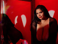 AmberAniston - female with black hair and  big tits webcam at xLoveCam
