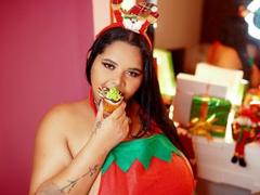 AmberAniston - female with black hair and  big tits webcam at xLoveCam