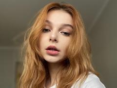 AmberCrazy - female with red hair webcam at xLoveCam