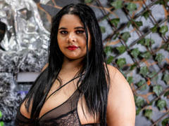 AmberAniston - female with black hair and  big tits webcam at xLoveCam