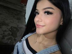 AmberGrayy - female with black hair and  big tits webcam at xLoveCam