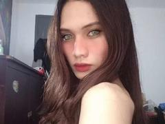 AmberH from xLoveCam