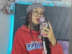 AmberKeller - female with black hair and  big tits webcam at xLoveCam