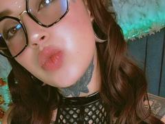 AmberKeller - female with black hair and  big tits webcam at xLoveCam