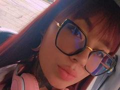 AmberKeller - female with black hair and  big tits webcam at xLoveCam