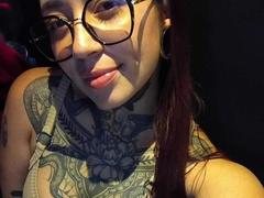 AmberKeller - female with black hair and  big tits webcam at xLoveCam