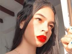 Ambergray69 - female with black hair webcam at xLoveCam
