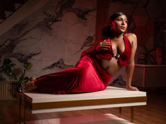 AmberrQueen - female with black hair and  big tits webcam at xLoveCam
