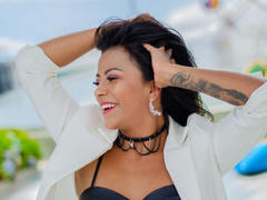 Amberv - female with black hair and  small tits webcam at xLoveCam