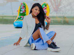 Amberv - female with black hair and  small tits webcam at xLoveCam