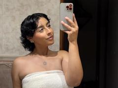 AmeScintilla - female with black hair webcam at xLoveCam