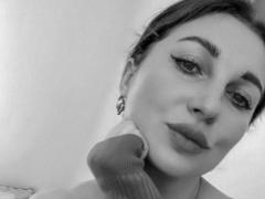 Ameelya - female with brown hair and  big tits webcam at xLoveCam