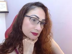 AmeliaBaker - female with brown hair and  big tits webcam at xLoveCam