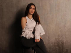 AmeliaGill - female with red hair and  big tits webcam at LiveJasmin