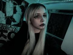AmeliaCarratura - blond female webcam at xLoveCam