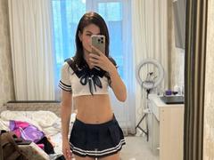 AmeliaSweetyX - female with brown hair and  big tits webcam at xLoveCam