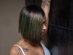 AmelieBlake - female with brown hair and  big tits webcam at xLoveCam