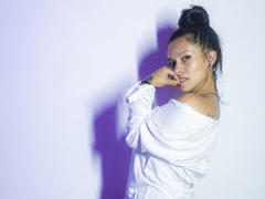 AmelieBlake - female with brown hair and  big tits webcam at xLoveCam