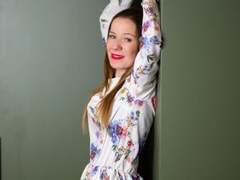 AmelieFox-hot from xLoveCam