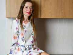 AmelieFox-hot from xLoveCam