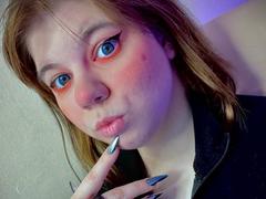 AminaBlooms - female with brown hair and  big tits webcam at LiveJasmin