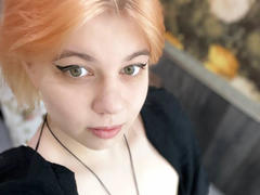 AminaBlooms - female with brown hair and  big tits webcam at LiveJasmin