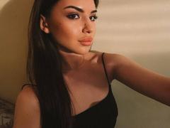 AminaTehnik - female with brown hair webcam at xLoveCam