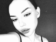 AminaTehnik - female with brown hair webcam at xLoveCam