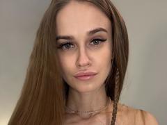 AmmiSun from LiveJasmin