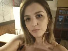 AmyDaisy-hot - female with brown hair webcam at xLoveCam