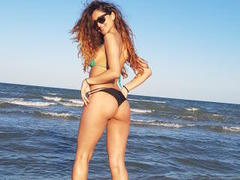 AmyLaFleur - female with brown hair webcam at LiveJasmin