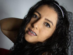 AmyLaurentt - female with black hair and  big tits webcam at xLoveCam