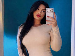 Amystique - female with black hair webcam at xLoveCam