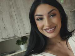 Amystique from xLoveCam