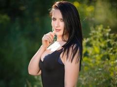 xdarklady - female with black hair webcam at LiveJasmin