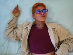 AnaRoa - blond female webcam at xLoveCam