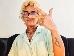 AnaRoa - blond female webcam at xLoveCam