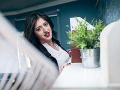 JohanneX - female with brown hair webcam at xLoveCam