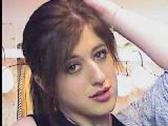 JohanneX - female with brown hair webcam at xLoveCam