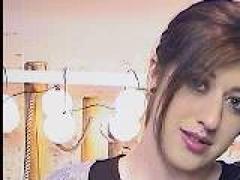 JohanneX - female with brown hair webcam at xLoveCam