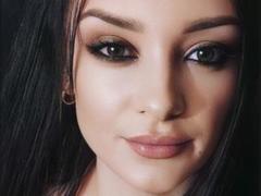 AnacondaX - female with brown hair webcam at xLoveCam