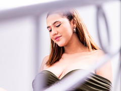 AnaishaKaur - blond female with  big tits webcam at xLoveCam