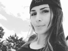 AnastasiaXBloom from xLoveCam