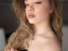 AnasteishaXXX-hot - blond female webcam at xLoveCam