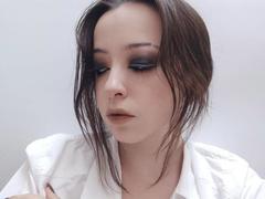 AnateishaLovelyBox - female with brown hair and  small tits webcam at xLoveCam