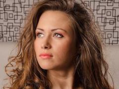 AncientFlavour - female with brown hair webcam at xLoveCam