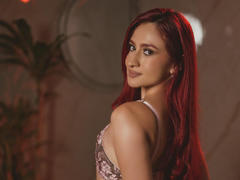 AndraCyrus - female with red hair webcam at xLoveCam