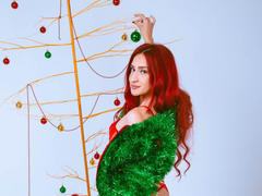 AndraCyrus from xLoveCam