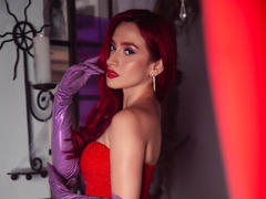 AndraCyrus - female with red hair webcam at xLoveCam