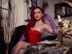 AndraCyrus - female with red hair webcam at xLoveCam